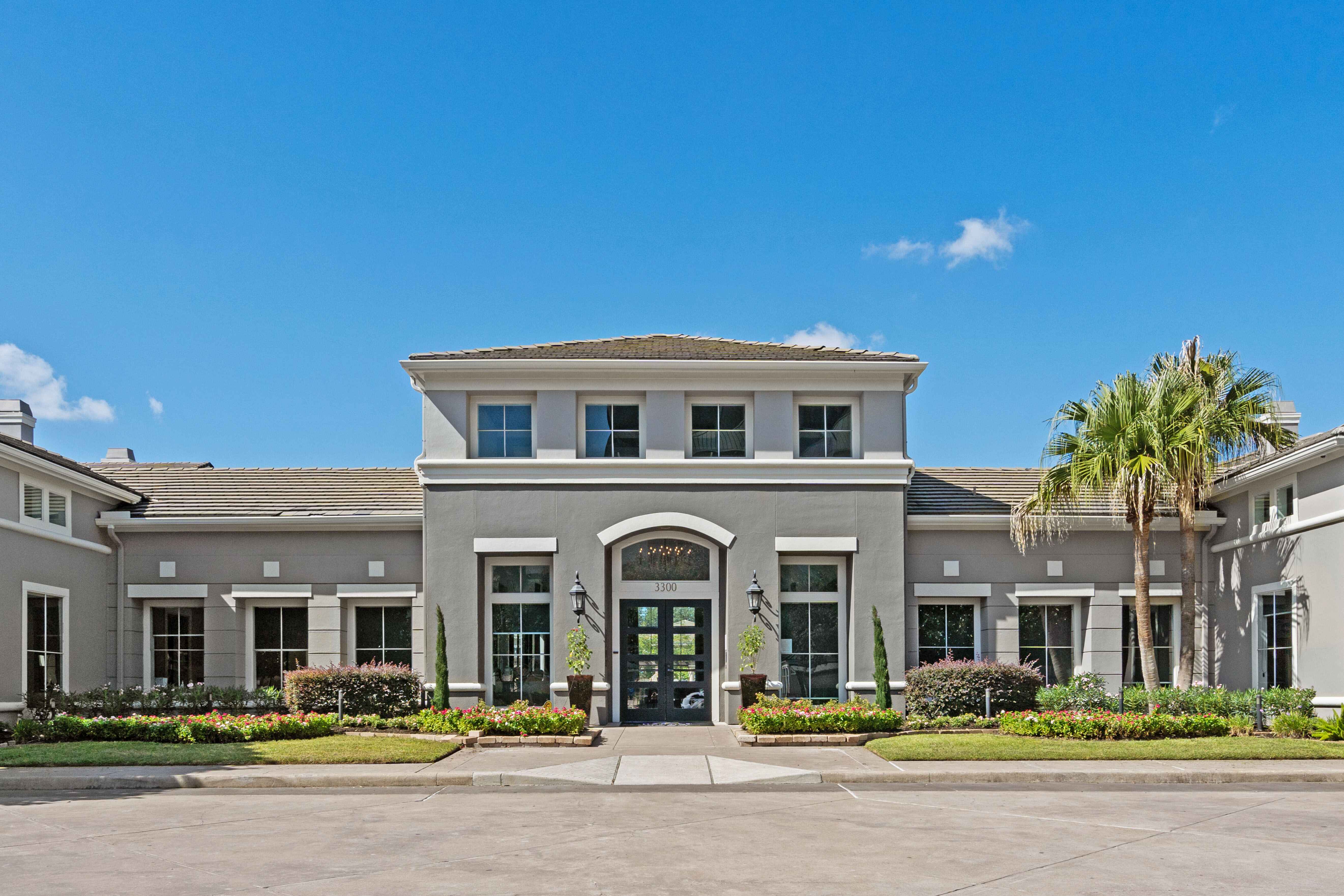 Gables Metropolitan Uptown – photo 3