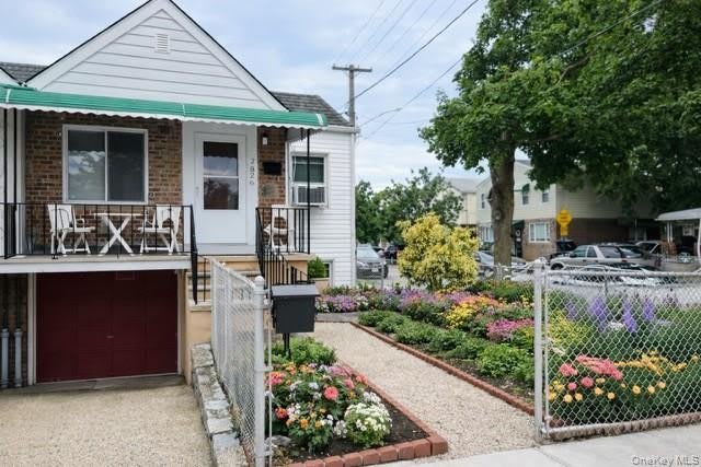2826 Philip Avenue – photo 1