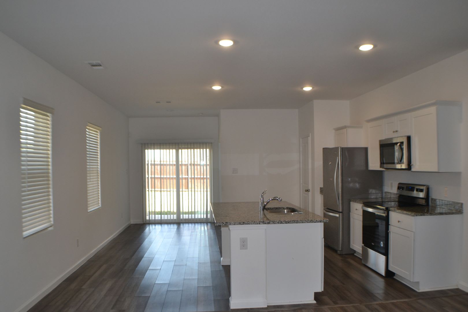 House 3 Bed 2 Bath in Forney for rent – photo 2