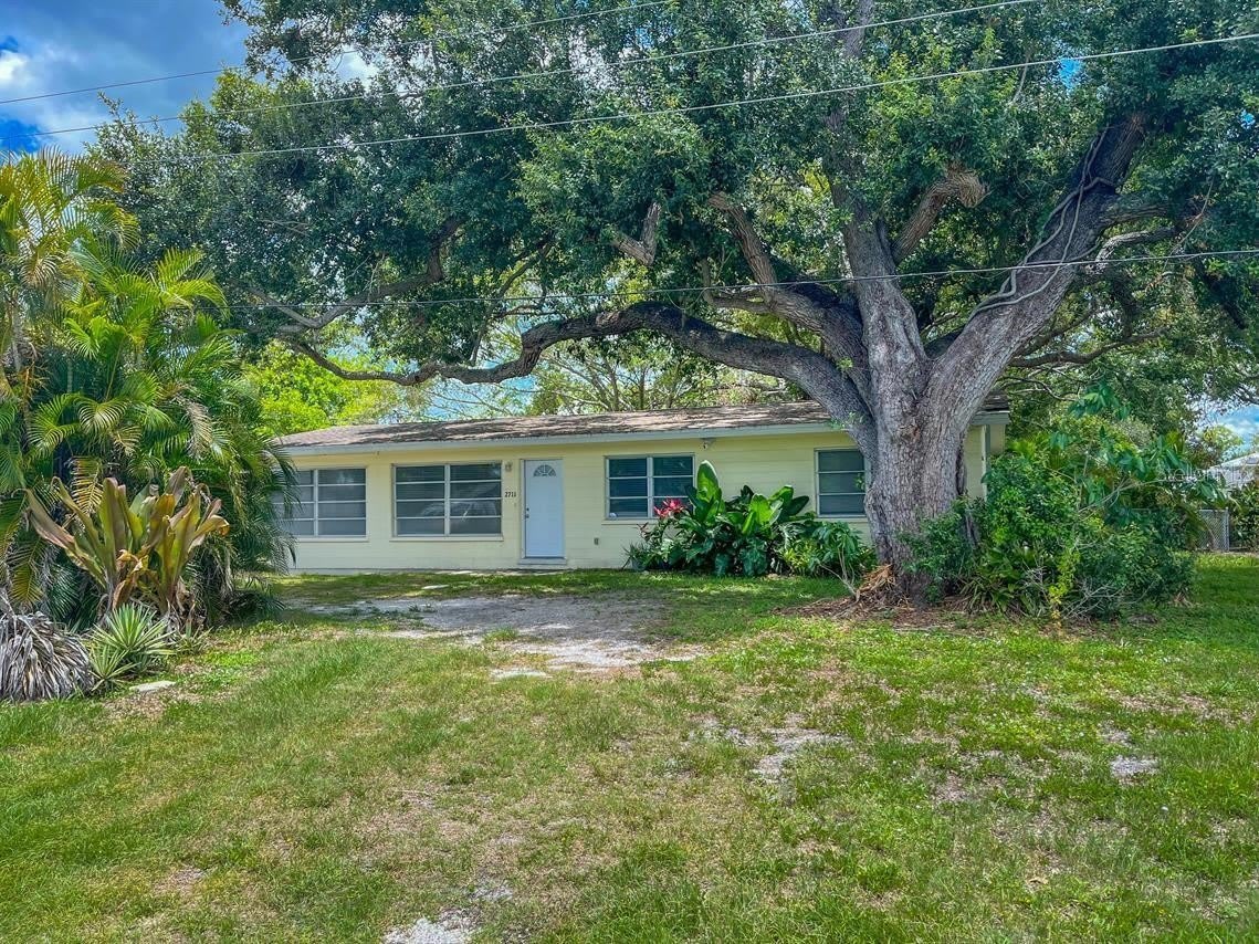 2711 Lynnhurst Street – photo 1