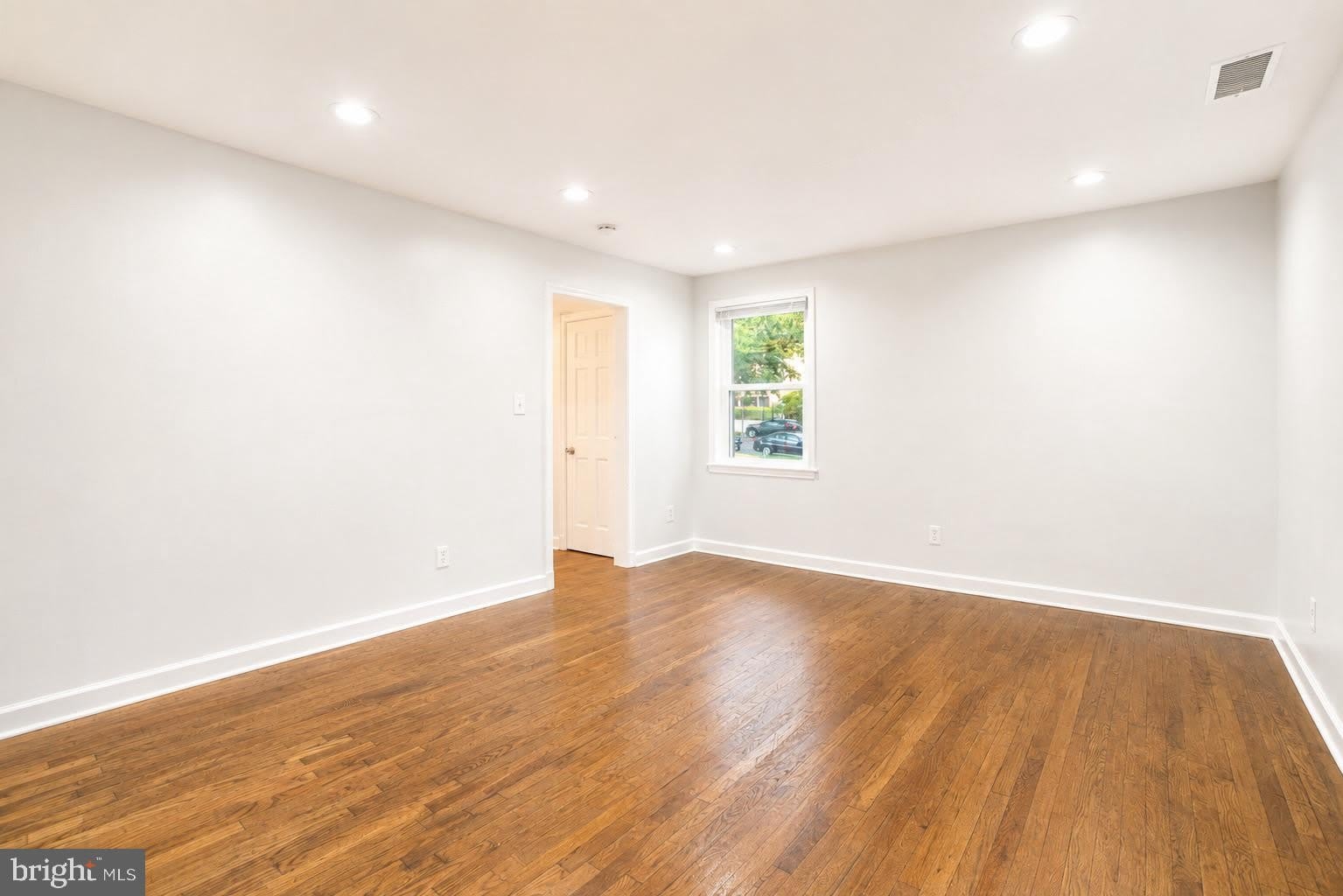 3927 PENNSYLVANIA Avenue SE – photo 5