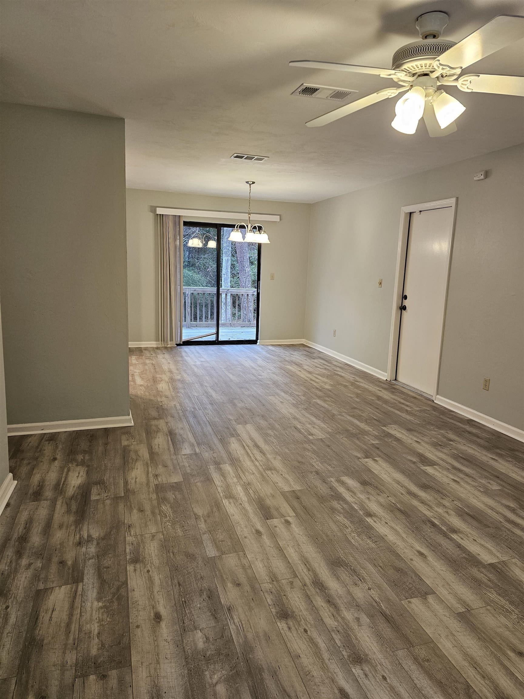 8224 Hunters Ridge Trail – photo 2