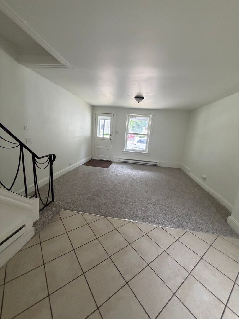 Renovated 4-Bedroom Home with Private Backyard – Section 8 Applicants Accepted – photo 2