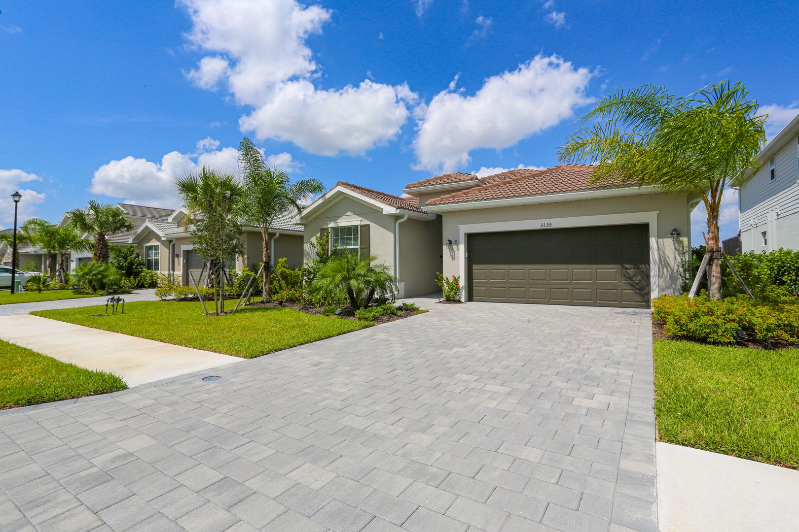 4 3 Heated Pool And Spa Furnished Home Modern In Highly Desired North Naples Available Starting April November 2026 Longer Term Or Short Term 3 Months Or More – photo 2