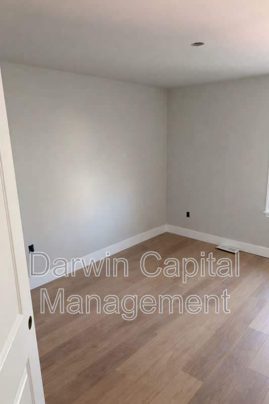 166 East Avenue – photo 3