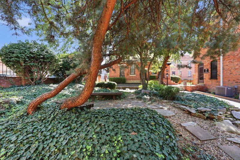 175 E. Livingston Ave – photo 5