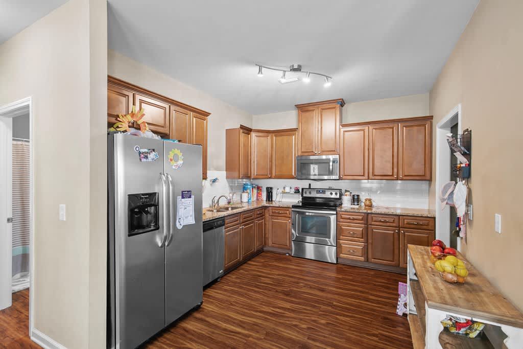 121 Heyward Dr – photo 3