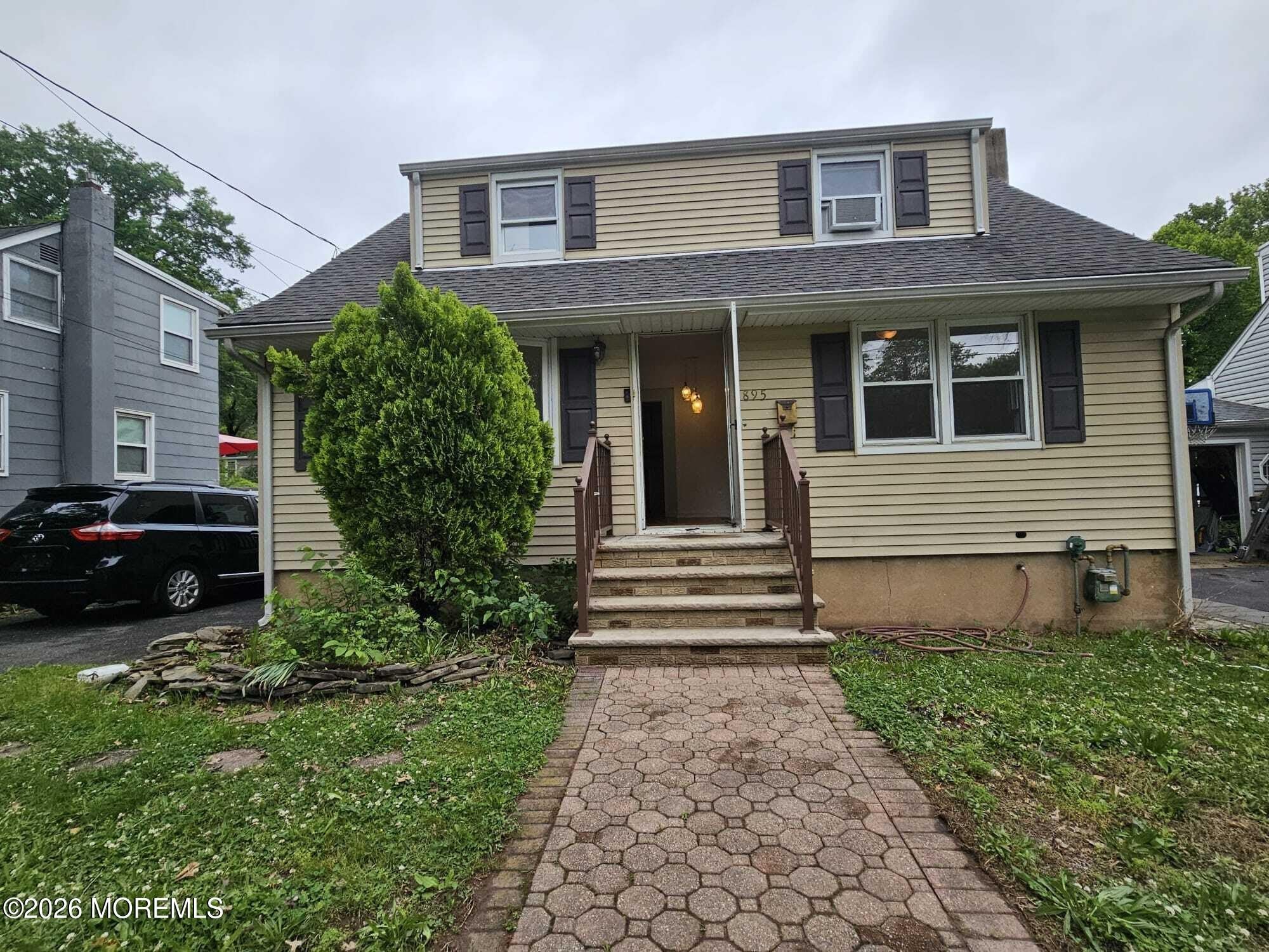 895 Madison Avenue – photo 2