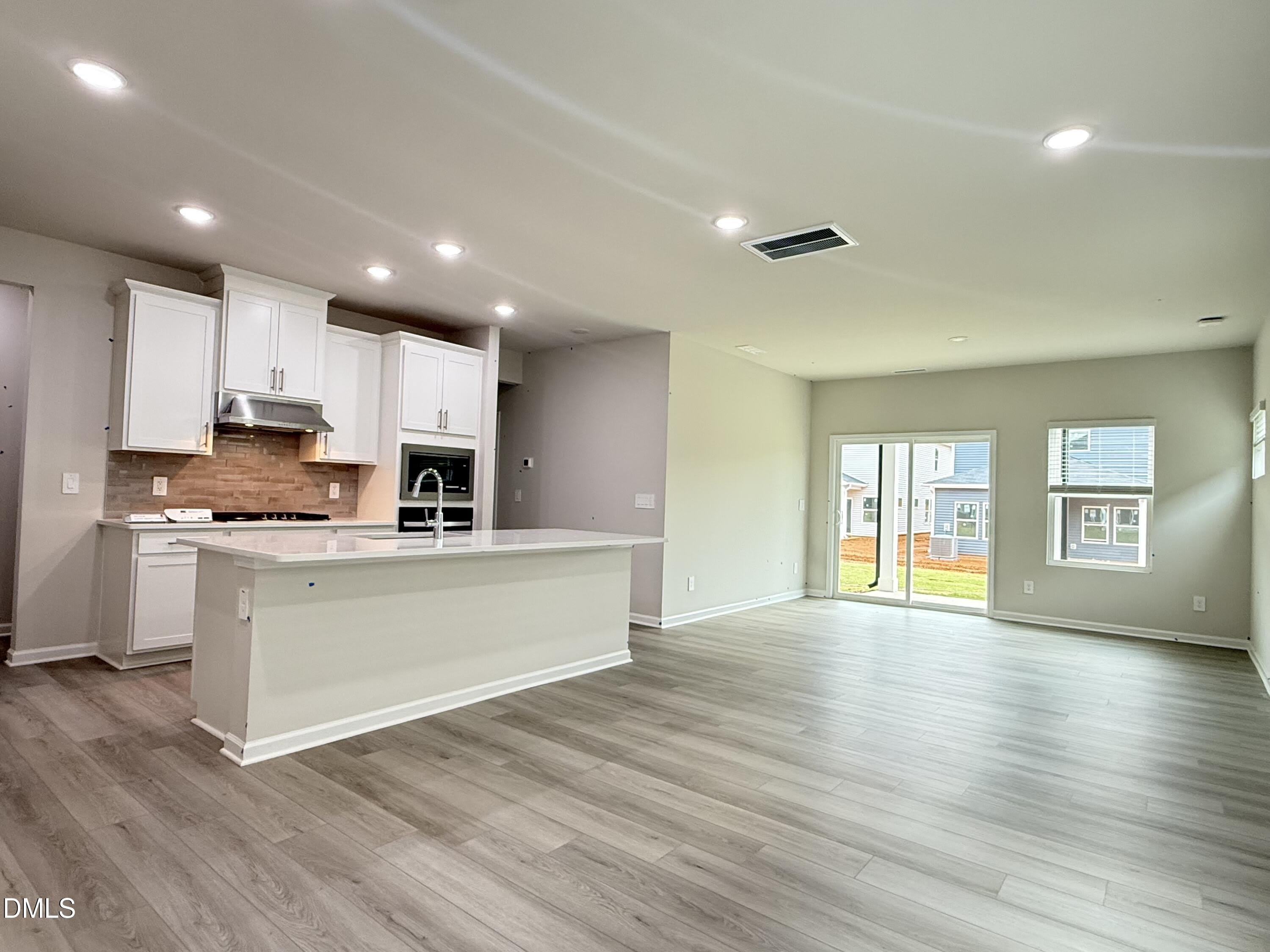 1008 Saint Lawrence Drive – photo 3
