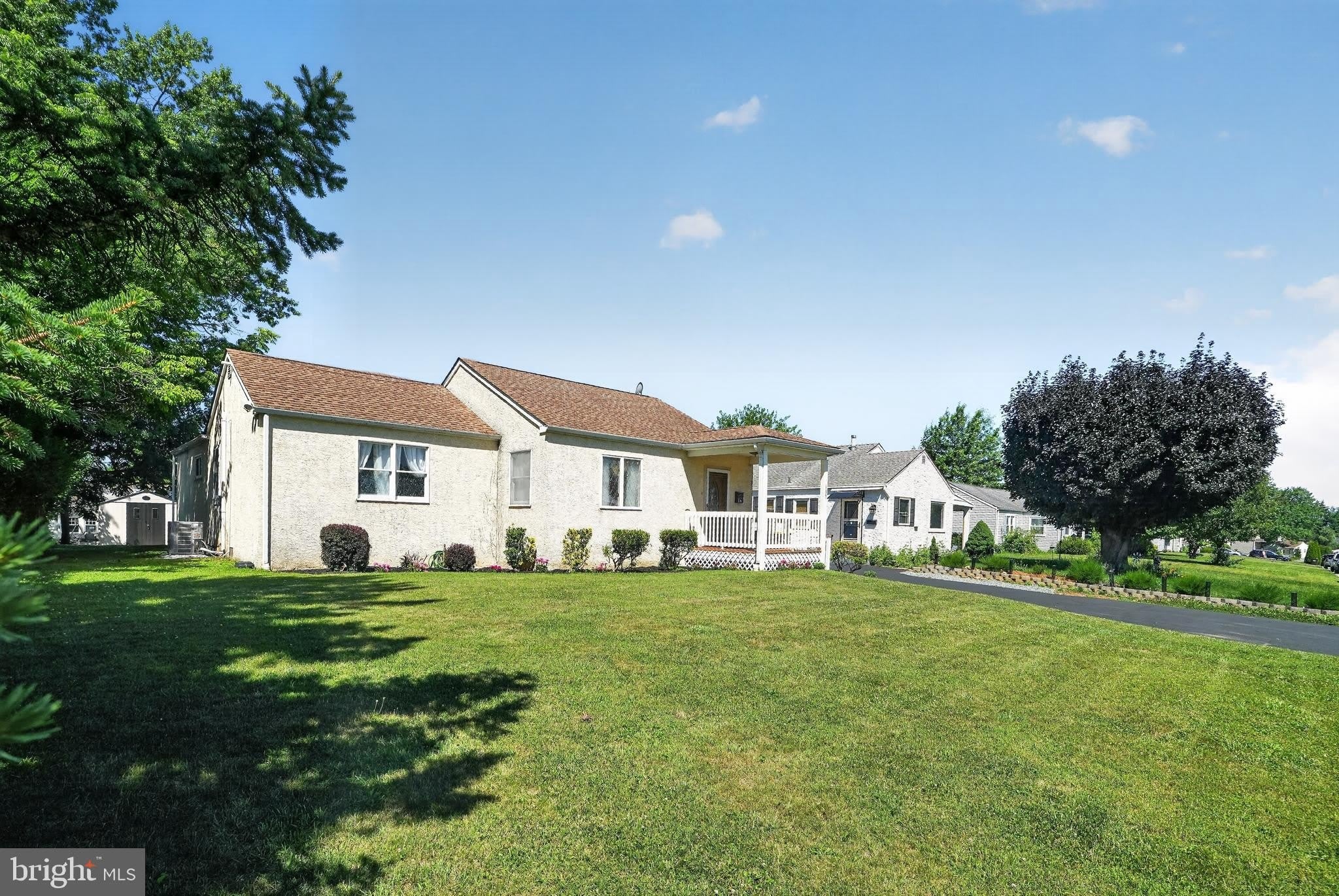 137 WALKER Lane – photo 3