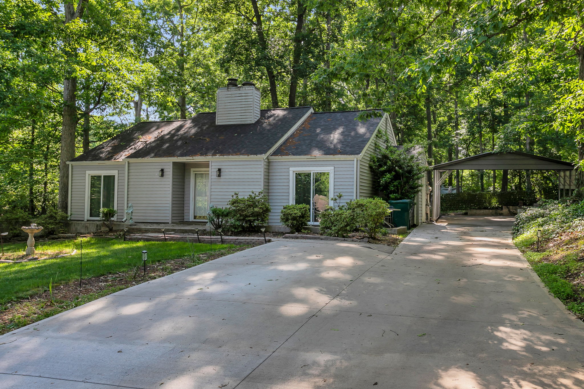 105 Fernande Dr – photo 2