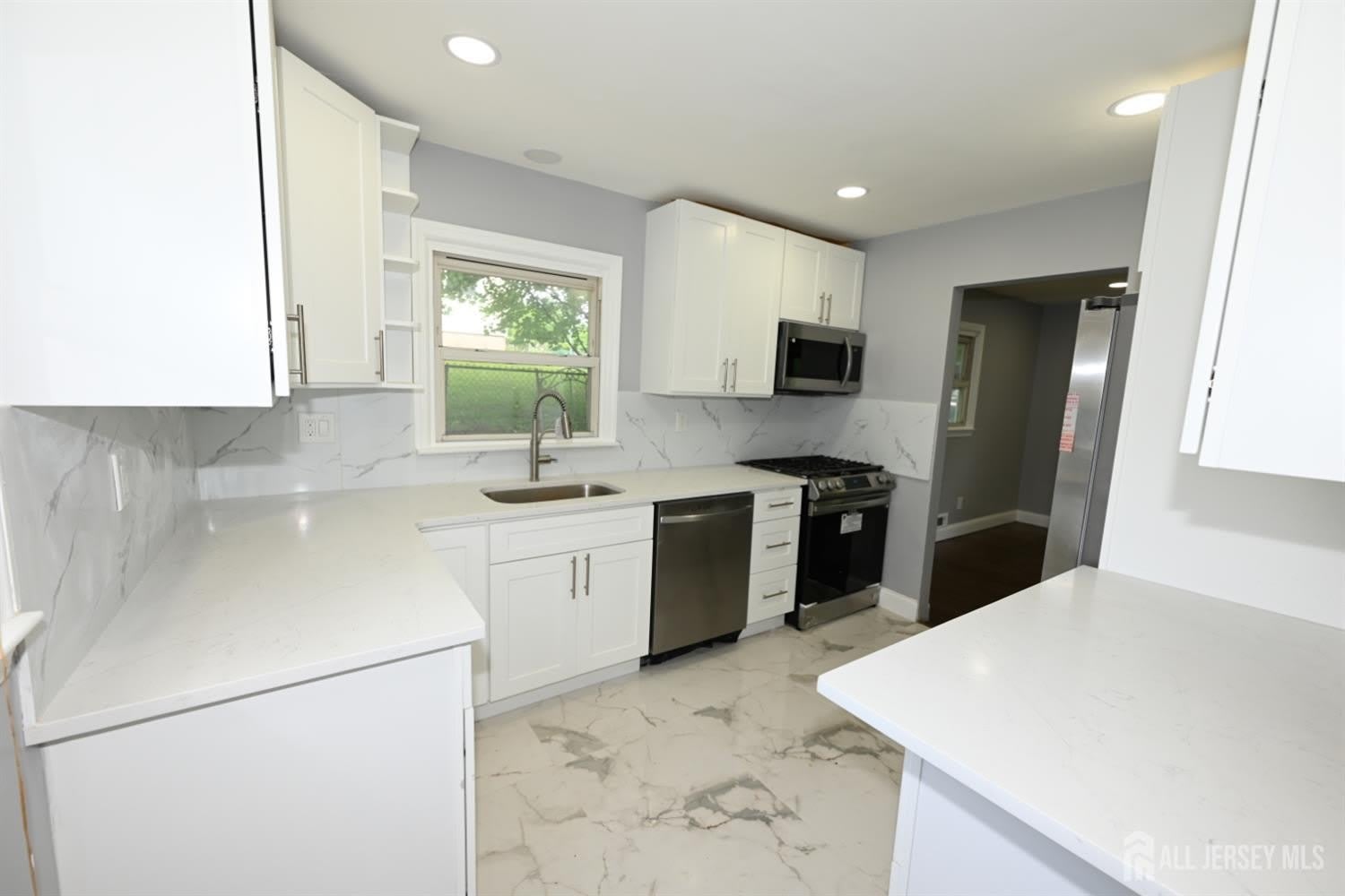 210 S 9th Avenue S – photo 4
