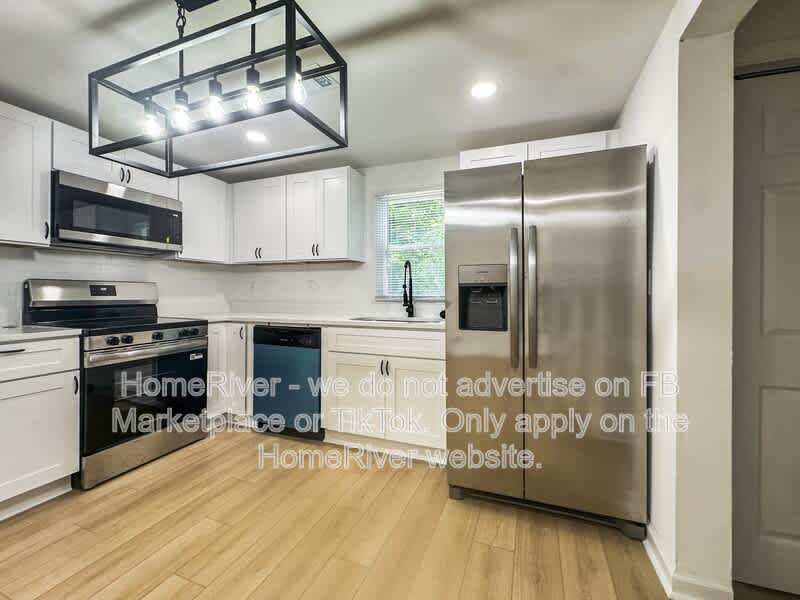 2313 Poplar St – photo 3