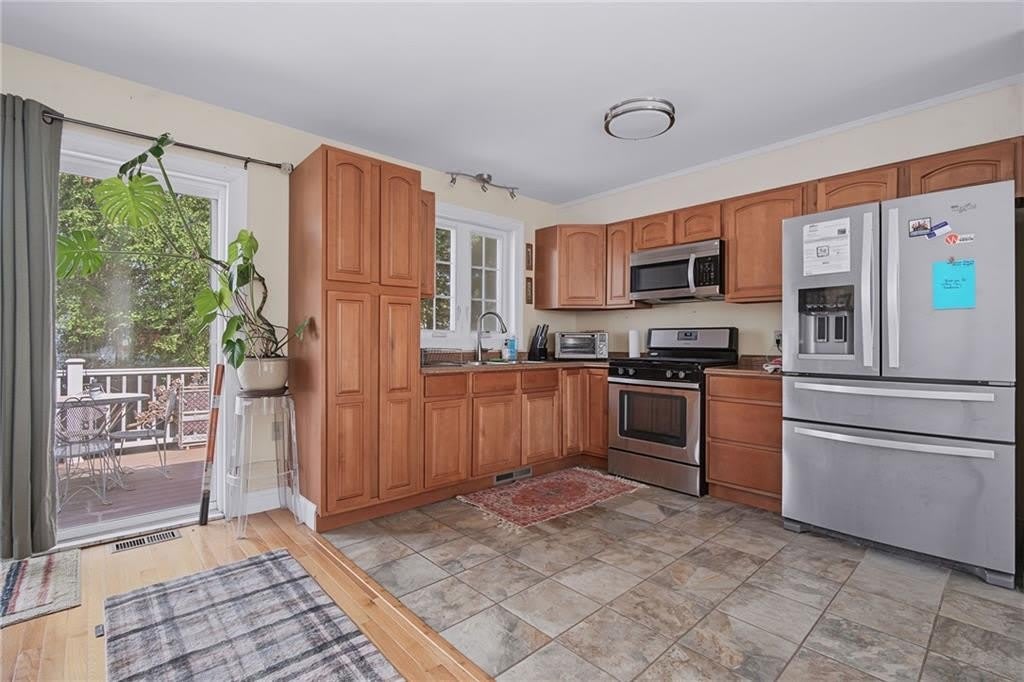 45 Oakwood Avenue – photo 5