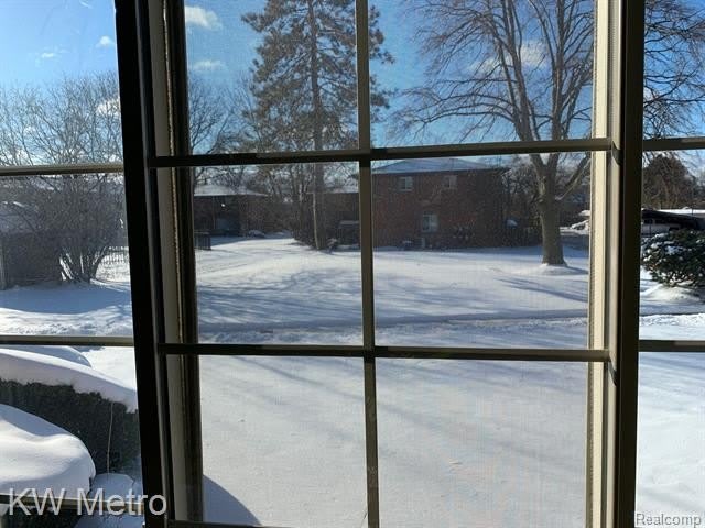19637 W 12 MILE Road SW – photo 5