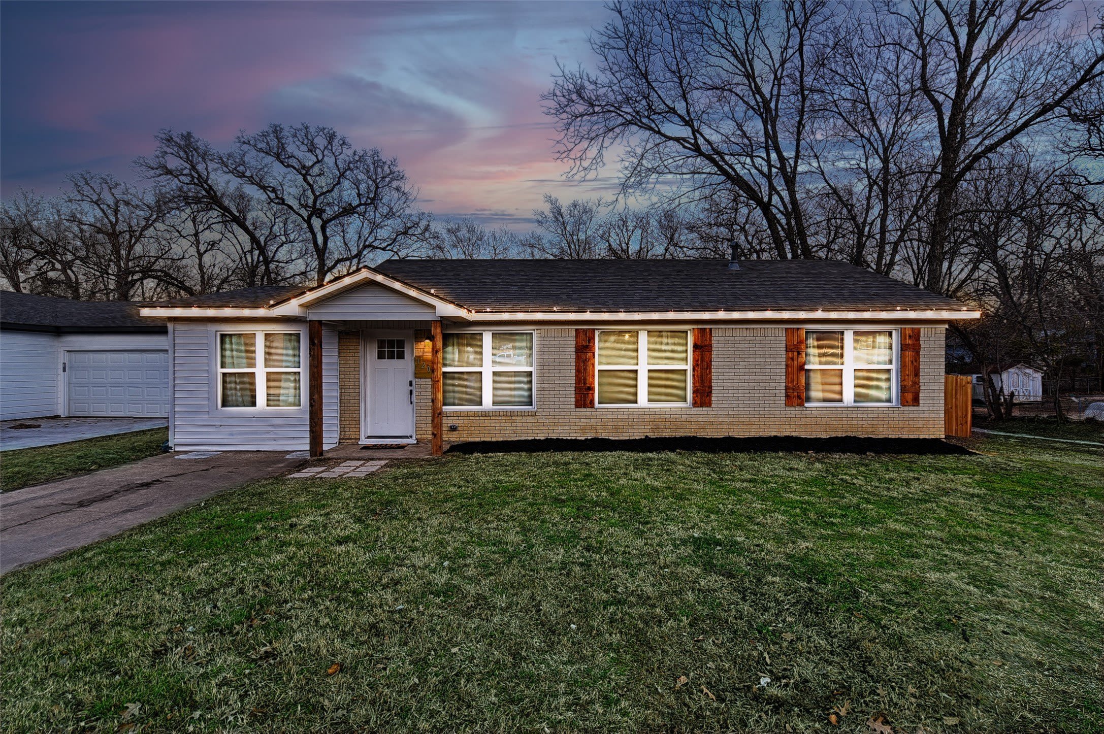 1201 Ridgewood Road – photo 2