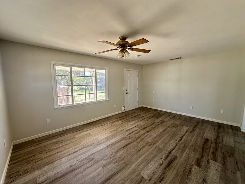 544 N 7th Pl – photo 4