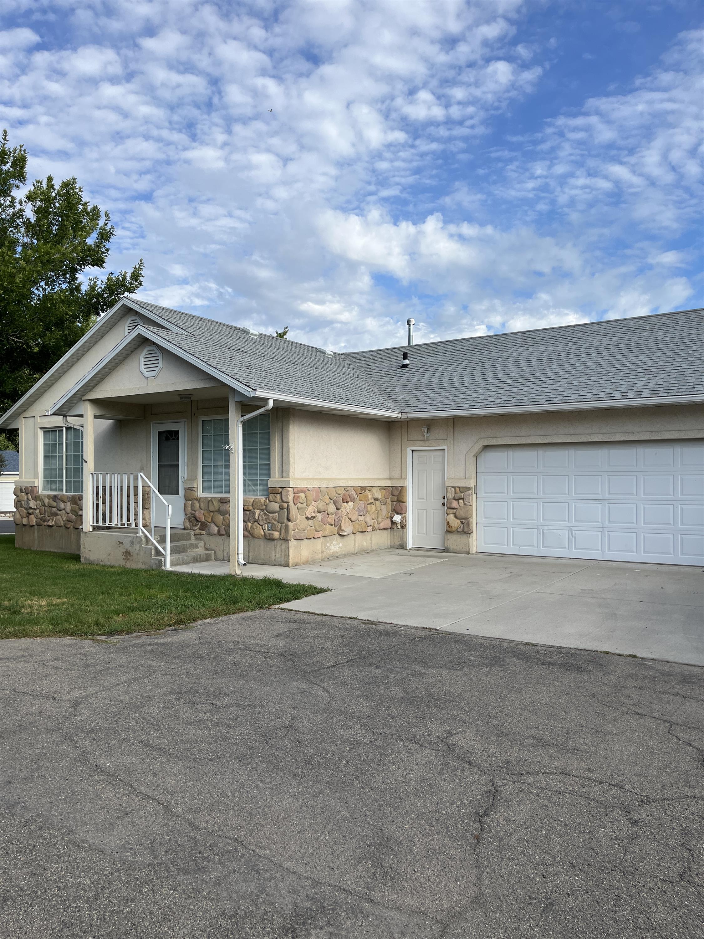 332/340 N 400 W – photo 2