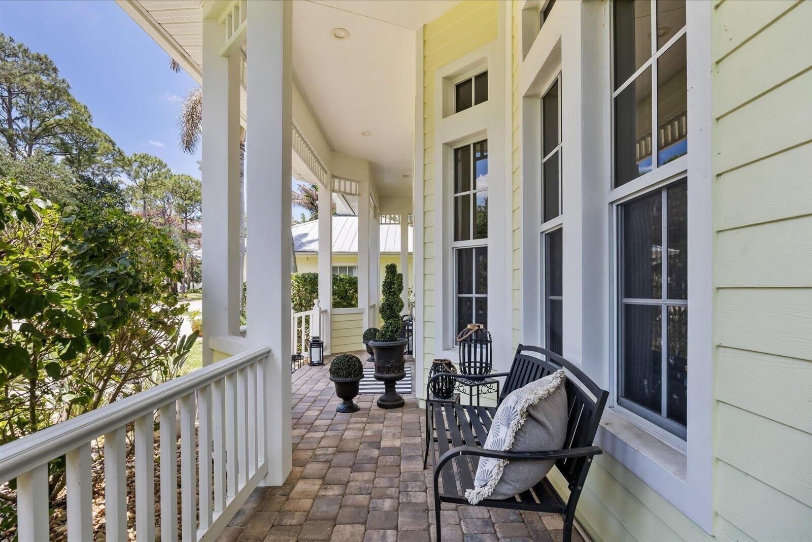 851 SW Pine Tree Lane – photo 2