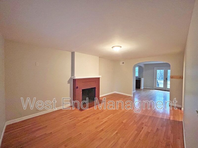 1108 Collingwood Dr – photo 4