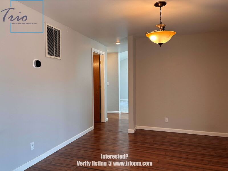 694 Driftwood Drive – photo 3