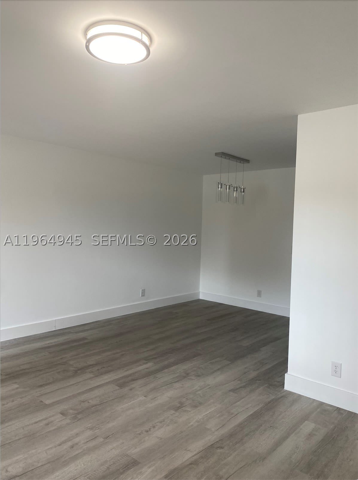 13455 SW 9th Ct – photo 3