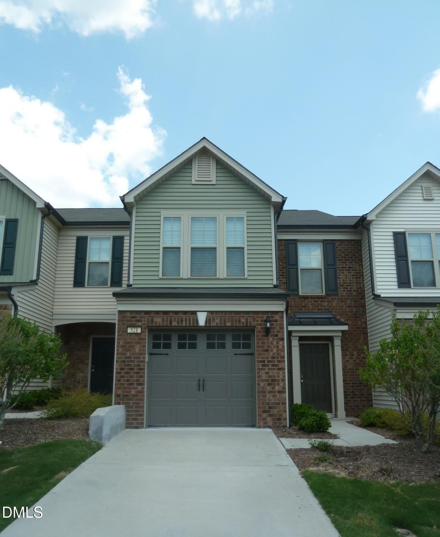 521 Denhoff Drive – photo 1