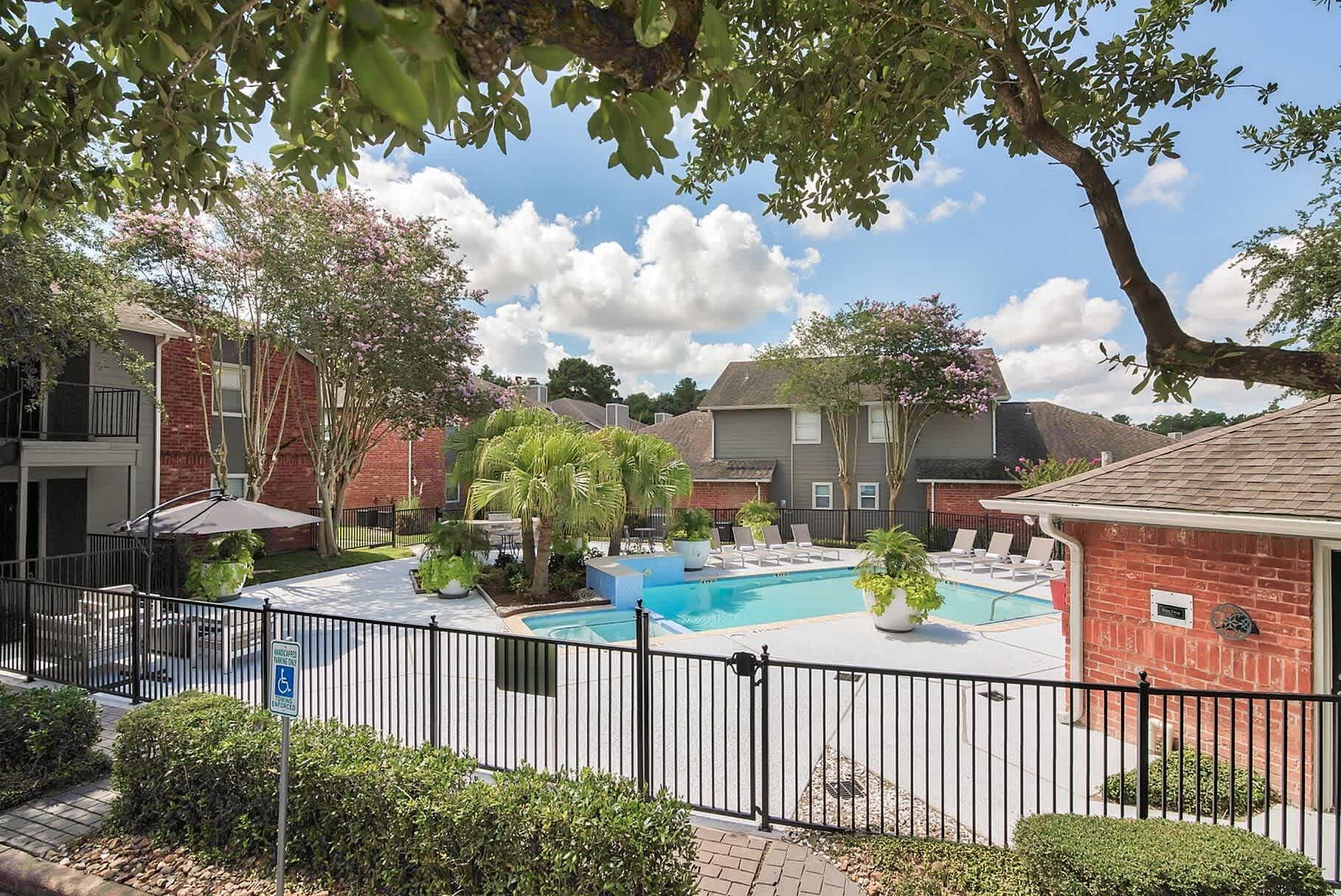The Farrington – photo 1