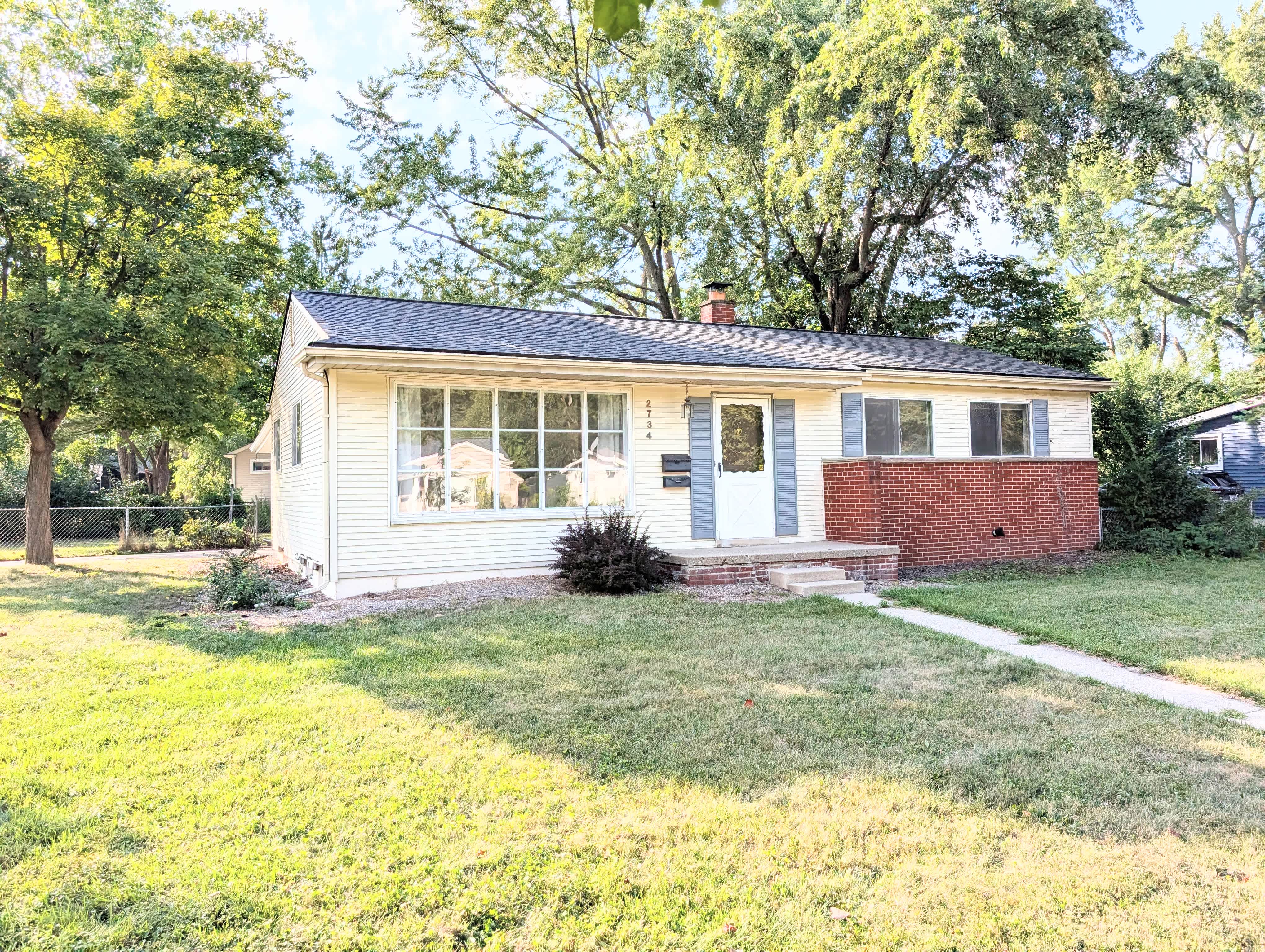 2734 Hampshire Road – photo 2