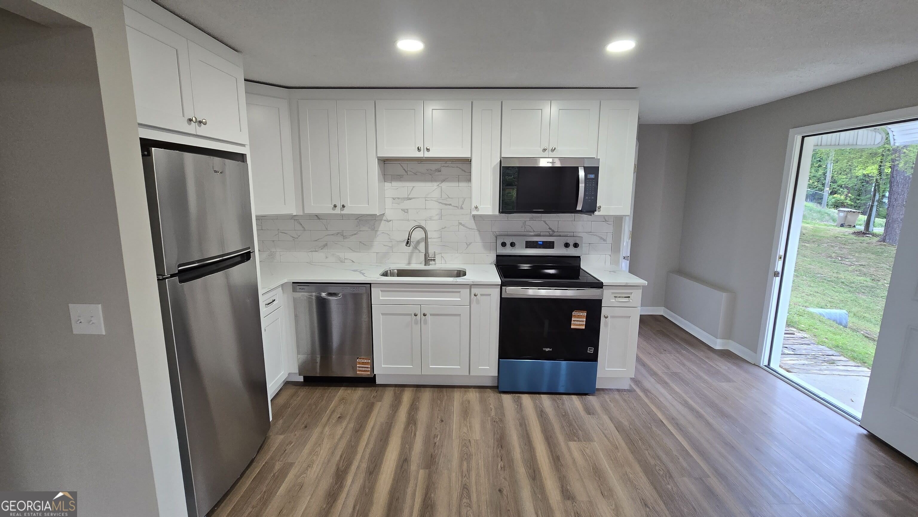 3025 Mangum Drive – photo 2