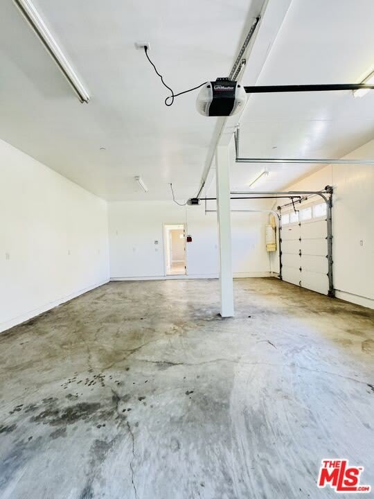 7347 Dinwiddie St – photo 4