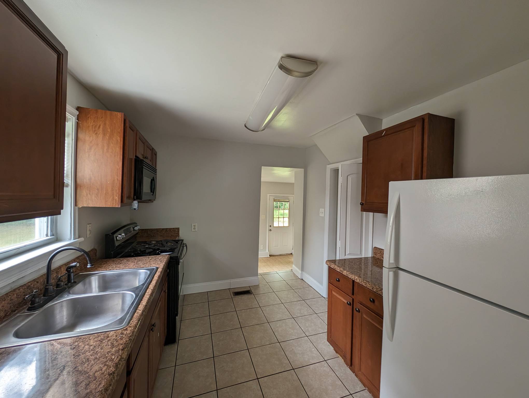 3309 Delano Street – photo 2