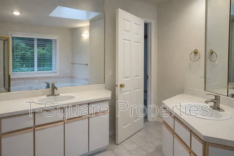 1817 235th Place NE – photo 5