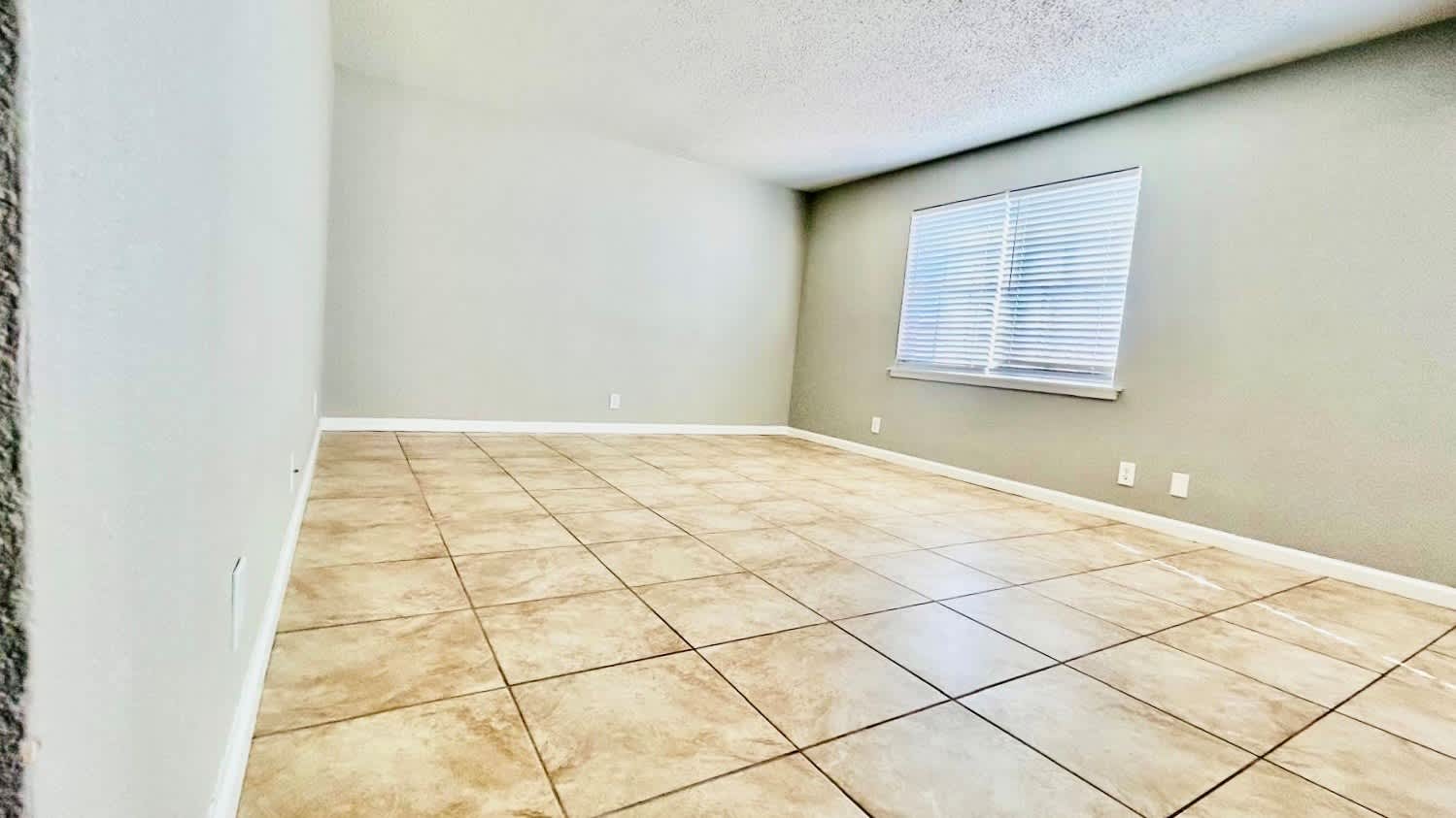 3901 Englewood Circle – photo 3