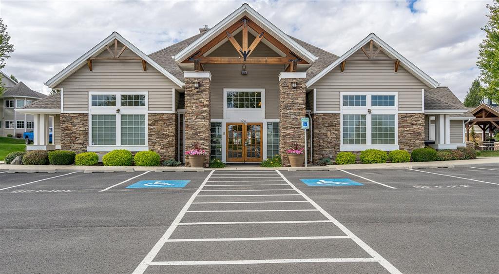 Deer Creek Apartments – photo 4