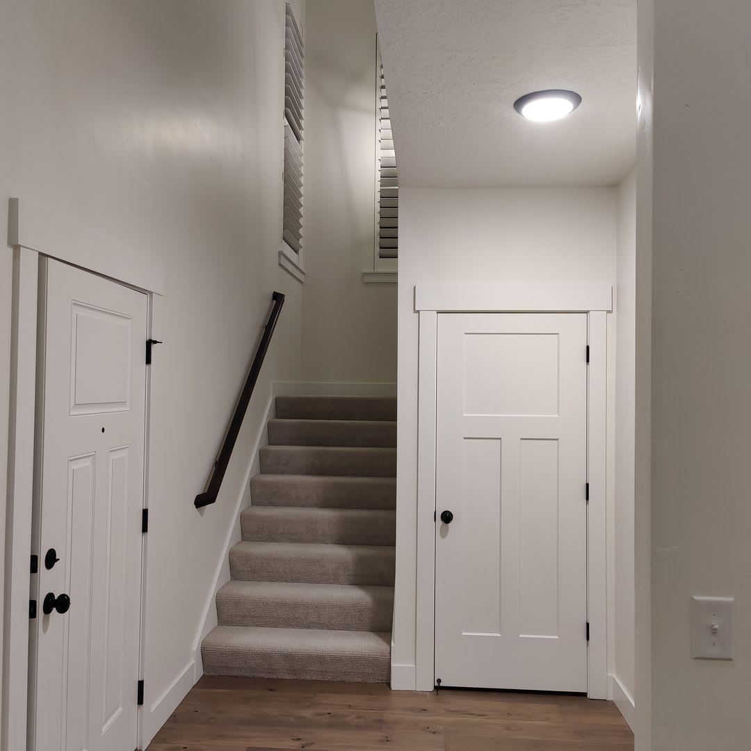Beautiful-Pristine 4 Bedroom Condo for Rent in Midvale – photo 2