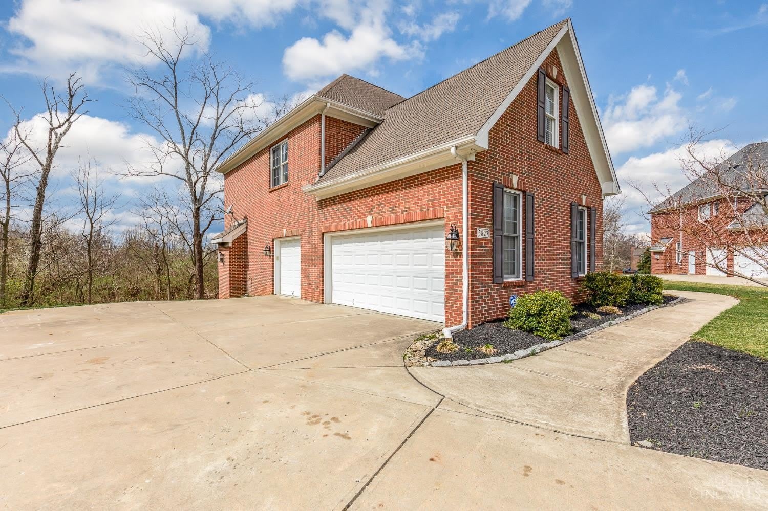 3827 Brookmere Place – photo 3