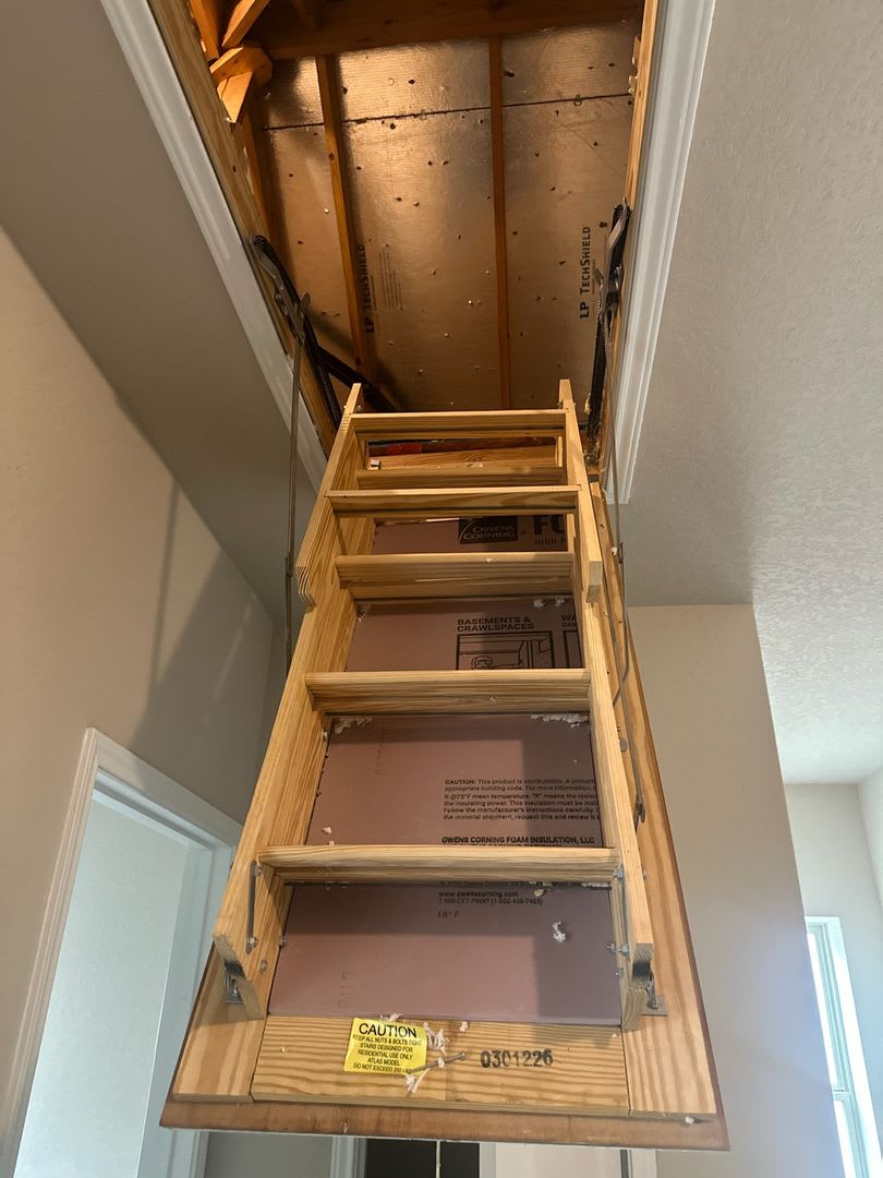 Lovely Corner Condo In A Gated Community In Prime San Antonio Location – photo 4