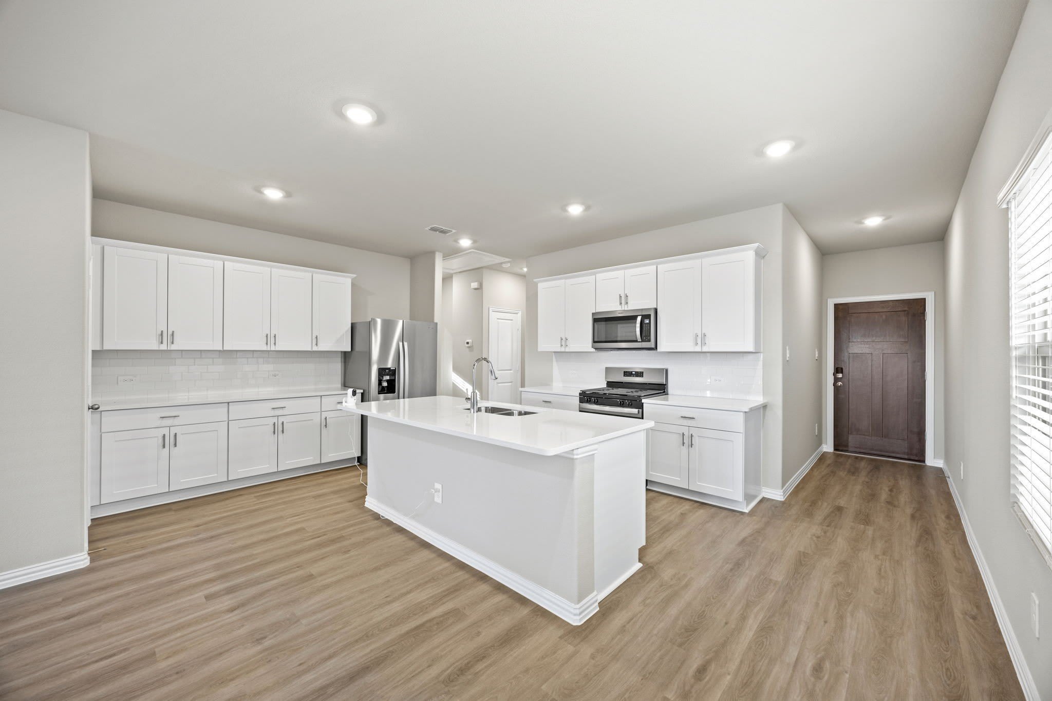 607 Clover Creek – photo 3