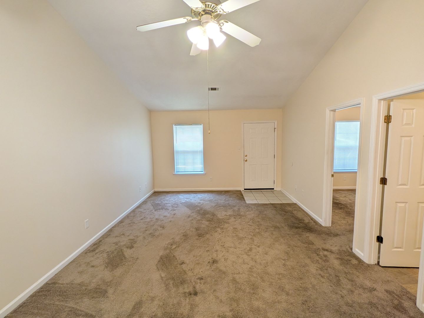 526 Edgecliff Lane Evans Ga 30809 – photo 3