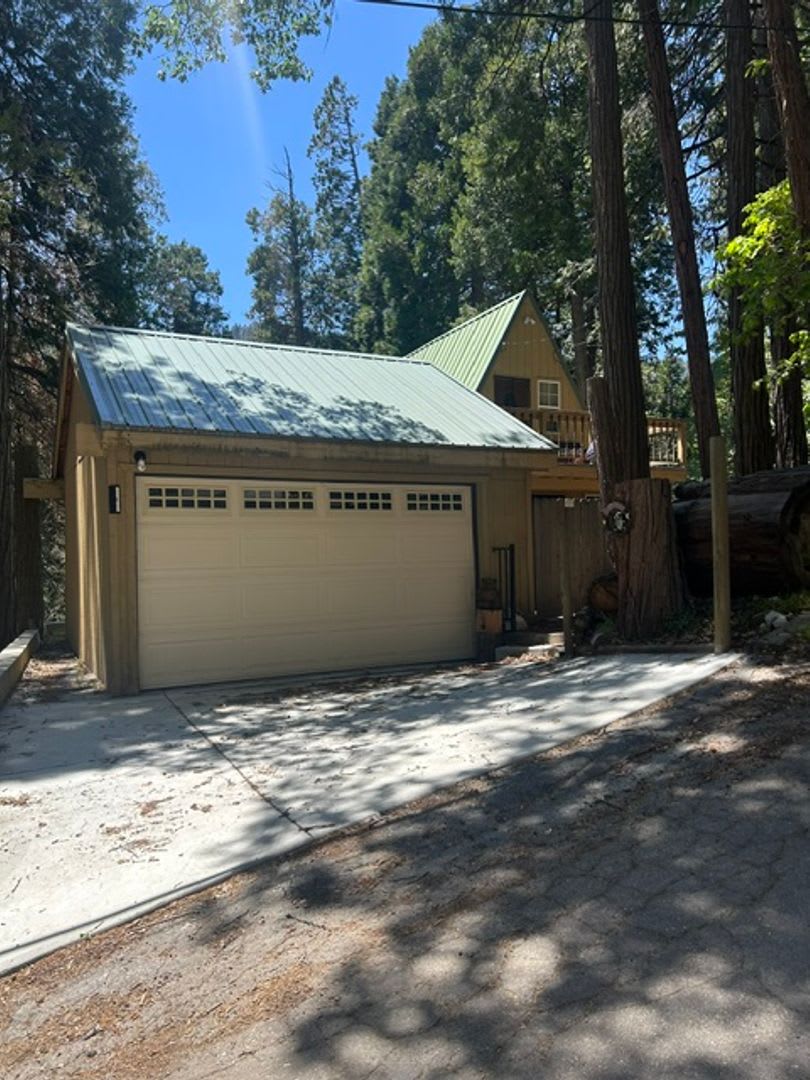 Clean 2 Bedroom / 2 Bathroom Cabin in Alta Sierra. Available for immediate lease! – photo 2