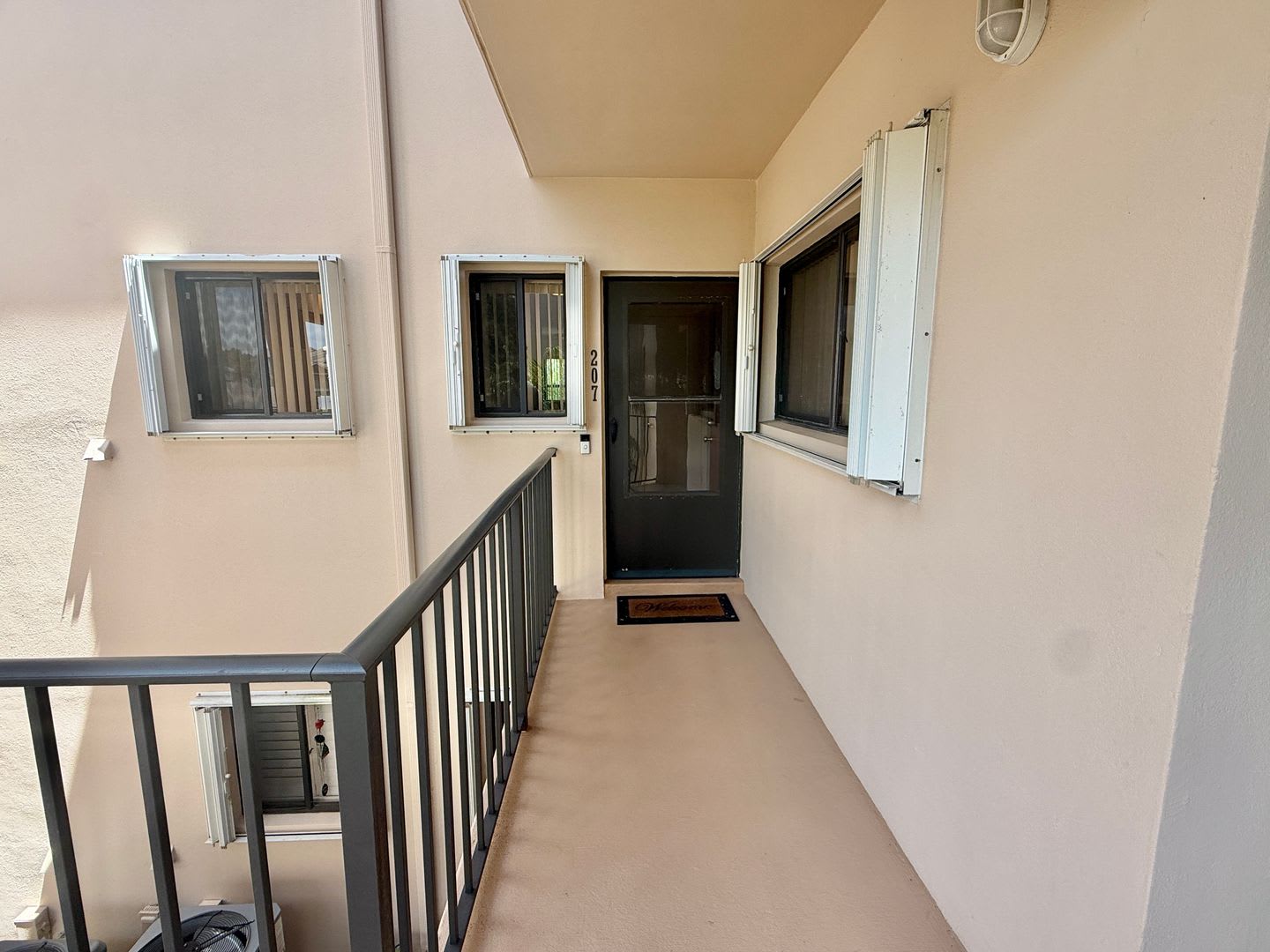 2 Br Condo W Community Pool Monthly Rental Available Jan 2026 Mar 31 2026 – photo 3