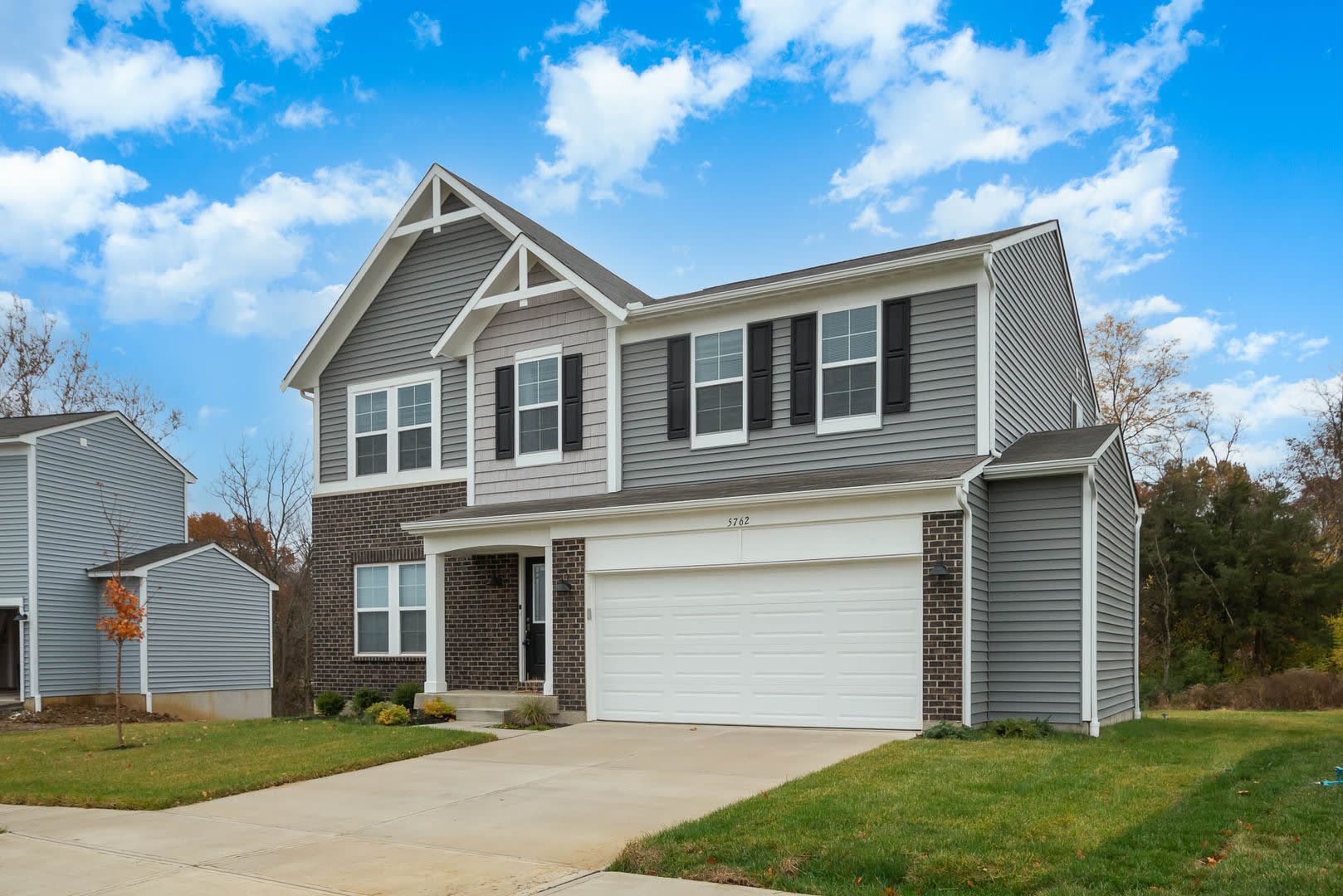 Brand New Construction in well-kept HOA community – photo 3