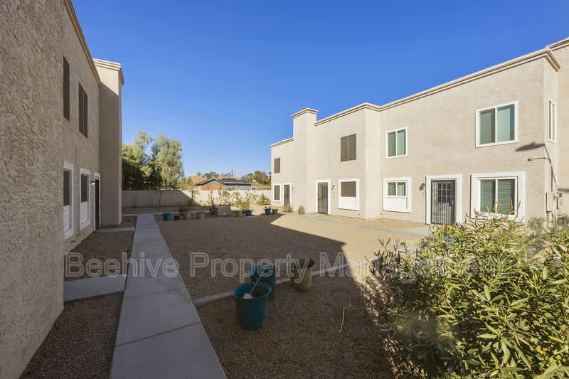2732 E Culver St – photo 4