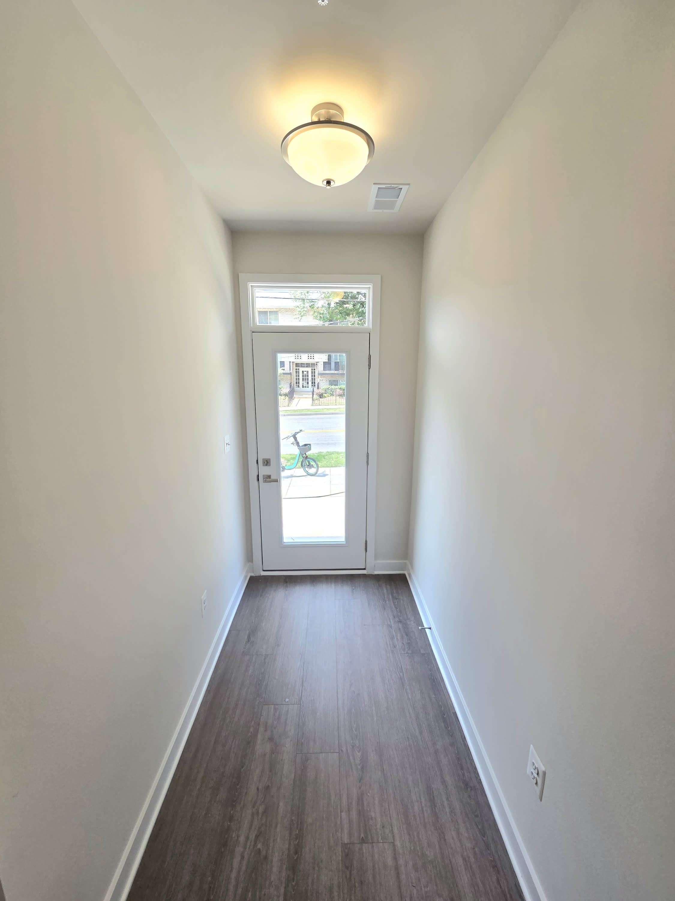 2644 Naylor Rd SE – photo 4