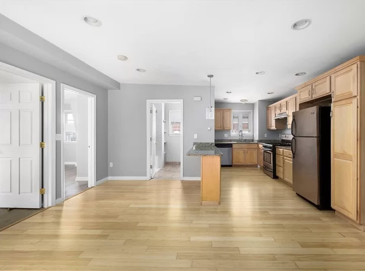 86 Grove St – photo 3