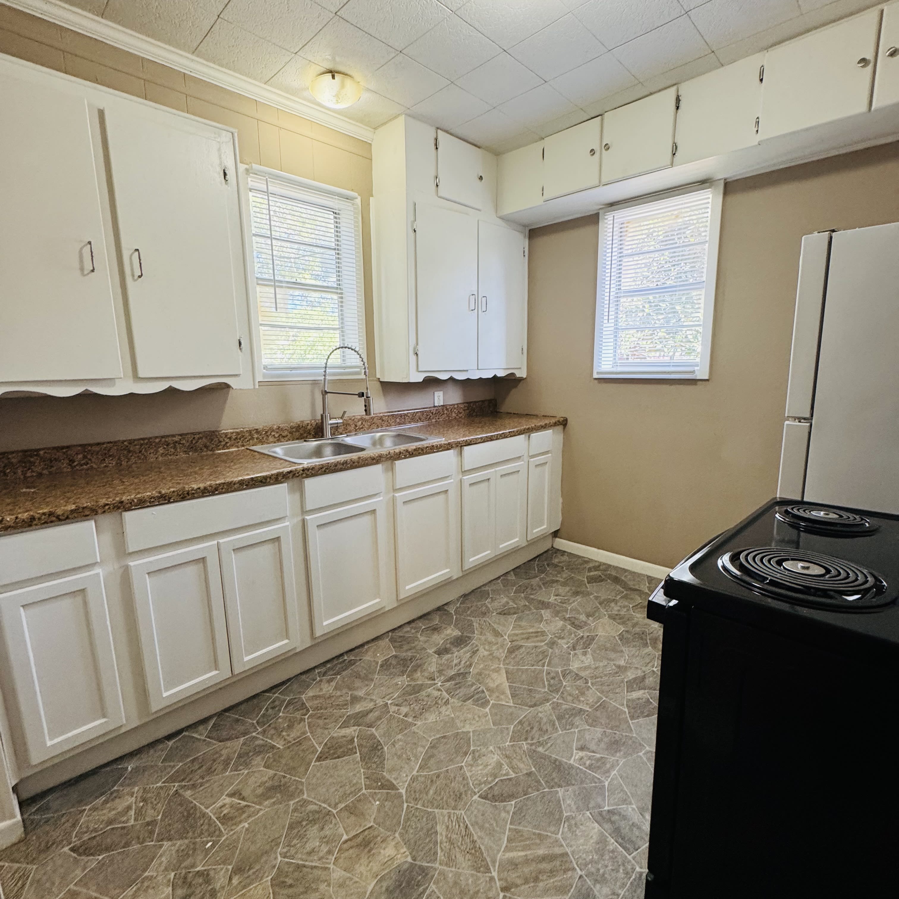5215 8Th St – photo 4