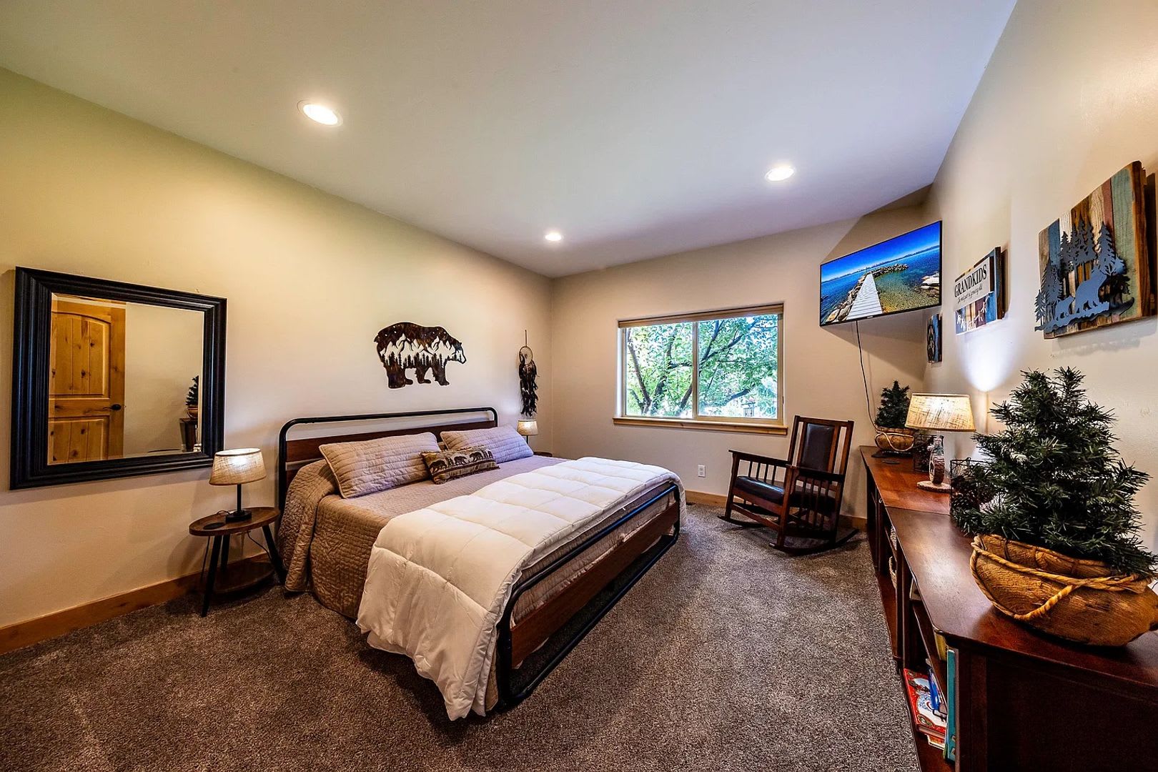 Large Mountain Luxury Home – photo 2