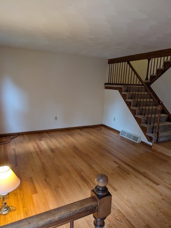 328 Wellman Ave. – photo 2