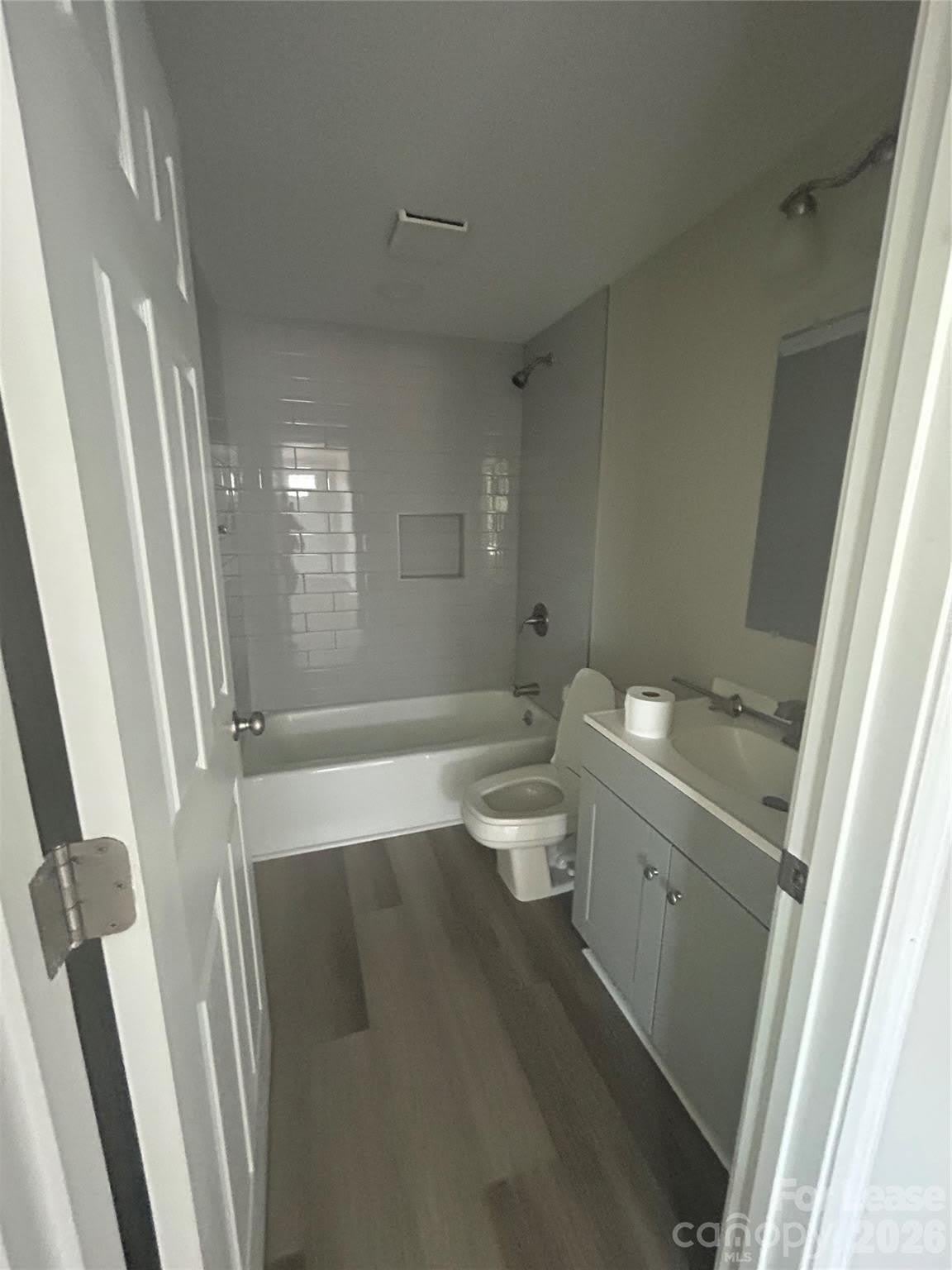 634 Mckee Street – photo 4